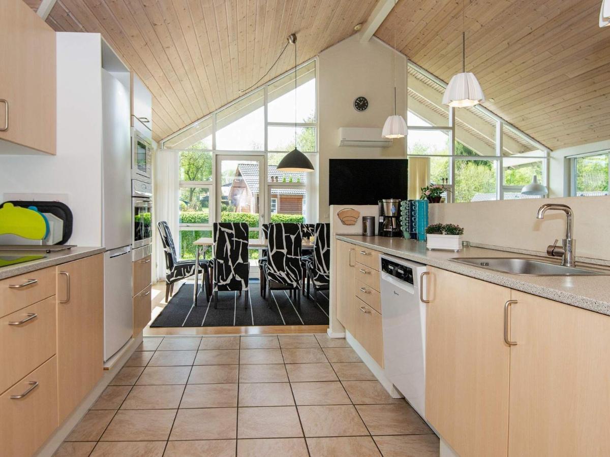 12 Person Holiday Home In Aabenraa Loddenhoj Bagian luar foto